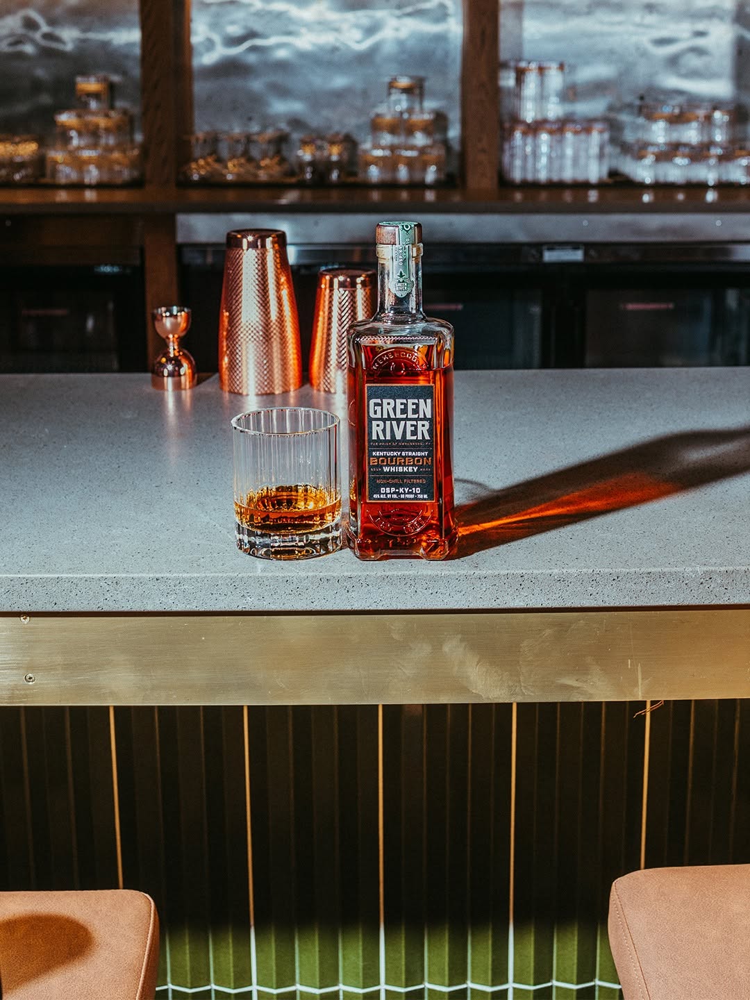A product shot of Kentucky Straight Bourbon Whiskey from Green River.