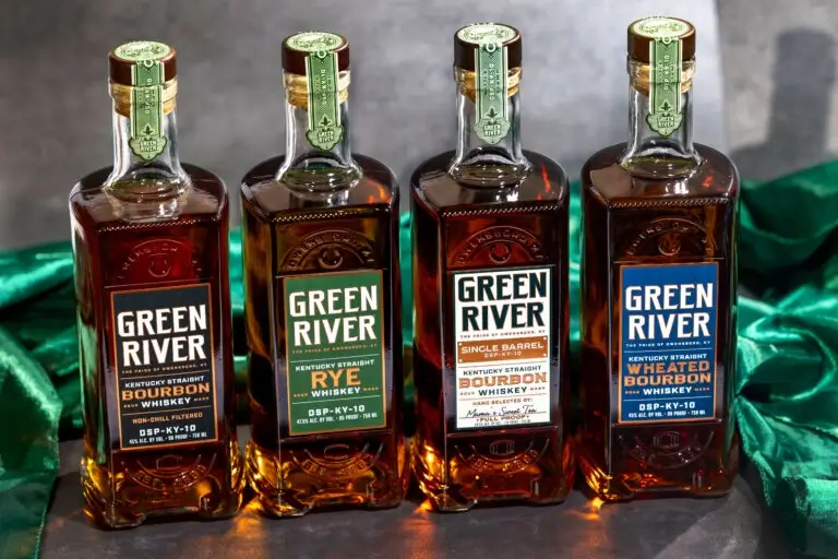 Green River bourbon, rye, single barrel, and wheated bourbon bottles displayed together.